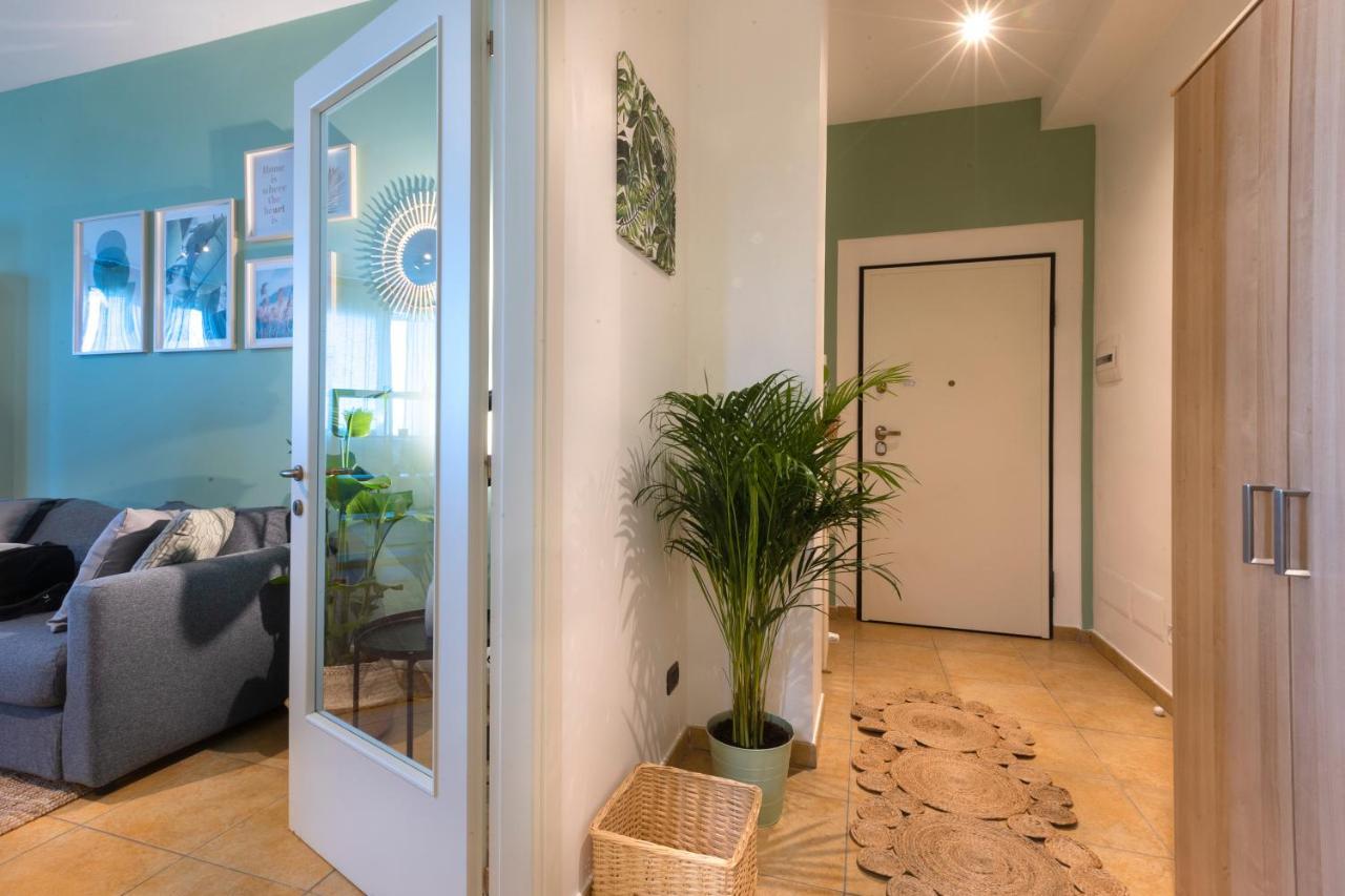Cavour Elegante Loft In Centro Apartment Мачерата Екстериор снимка